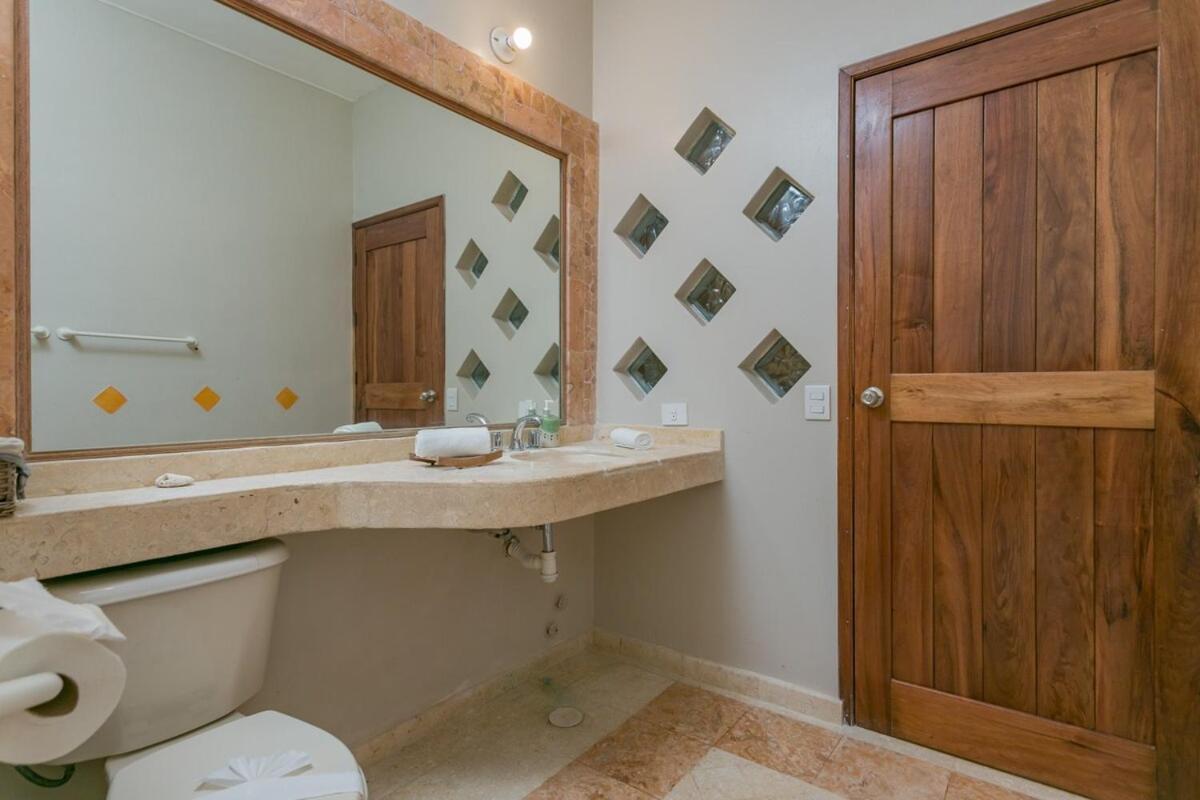 Luxury 5-Br Beachfront Home In Tulum Casa Sofia Gato المظهر الخارجي الصورة