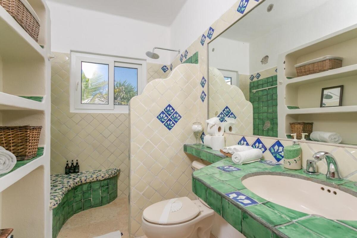 Luxury 5-Br Beachfront Home In Tulum Casa Sofia Gato المظهر الخارجي الصورة
